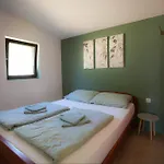Seaside House Turanj, Biograd - 23650 טוראני