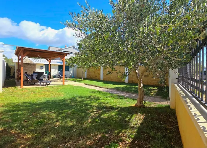 Seaside House Turanj, Biograd - 23650 투라니