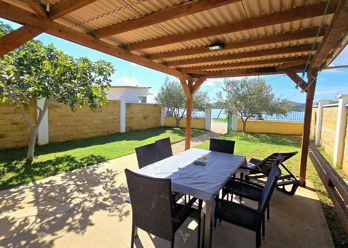 Seaside House Turanj, Biograd - 23650 Дом отдыха *