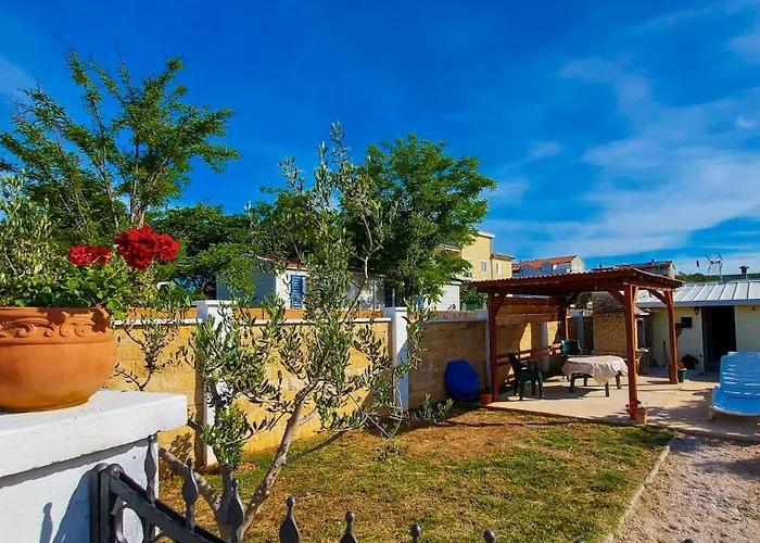 Seaside House Turanj, Biograd - 23650 * Турань
